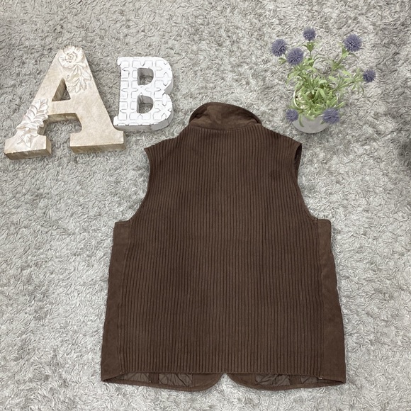 Alfred Dunner Womens Suede/Sweater Vest - Picture 8 of 8